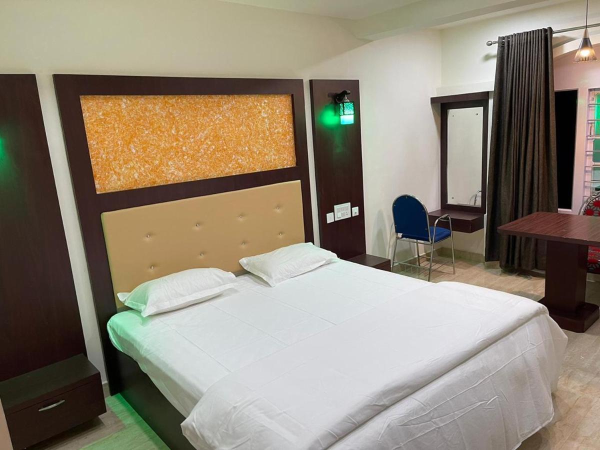 Bassac Residency Otel Changanācheri Dış mekan fotoğraf